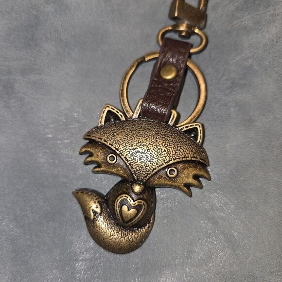 Chala Nwt Gemini Gray Crossbody Bag Purse With Fox Keychain - Picture 8 of 15